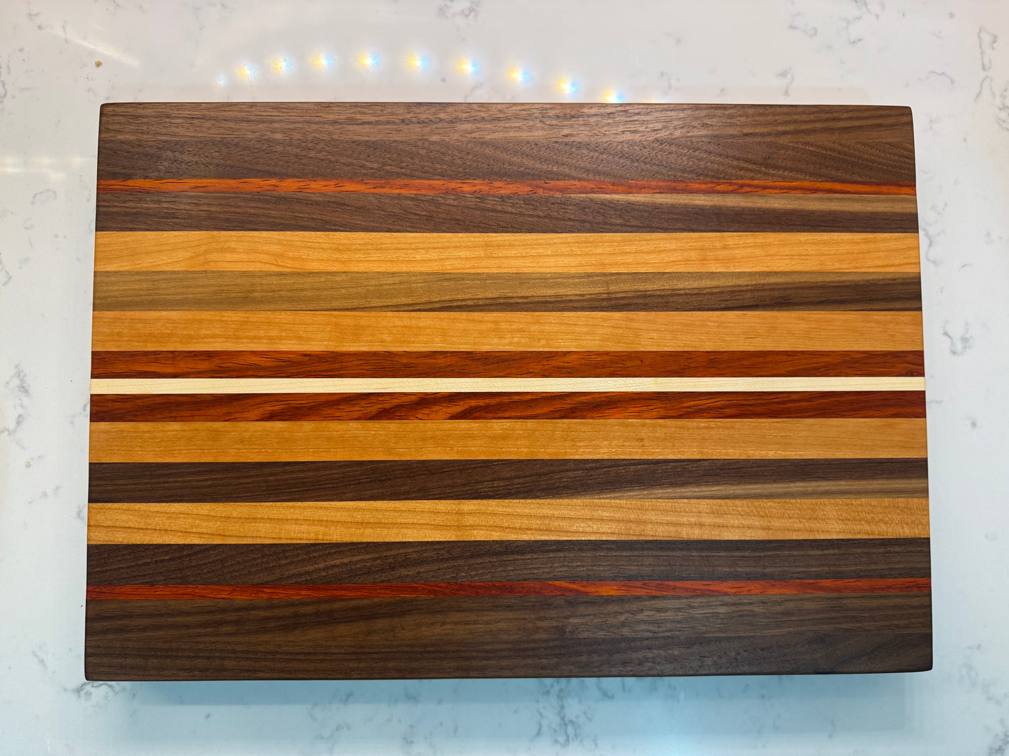 Walnut Gradient Cutting Block